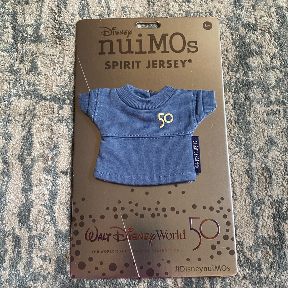 WDW spirit jersey for Disney Nuimos characters